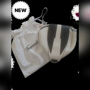 Thaynards Briggs the Badger cross body bag with dust bag